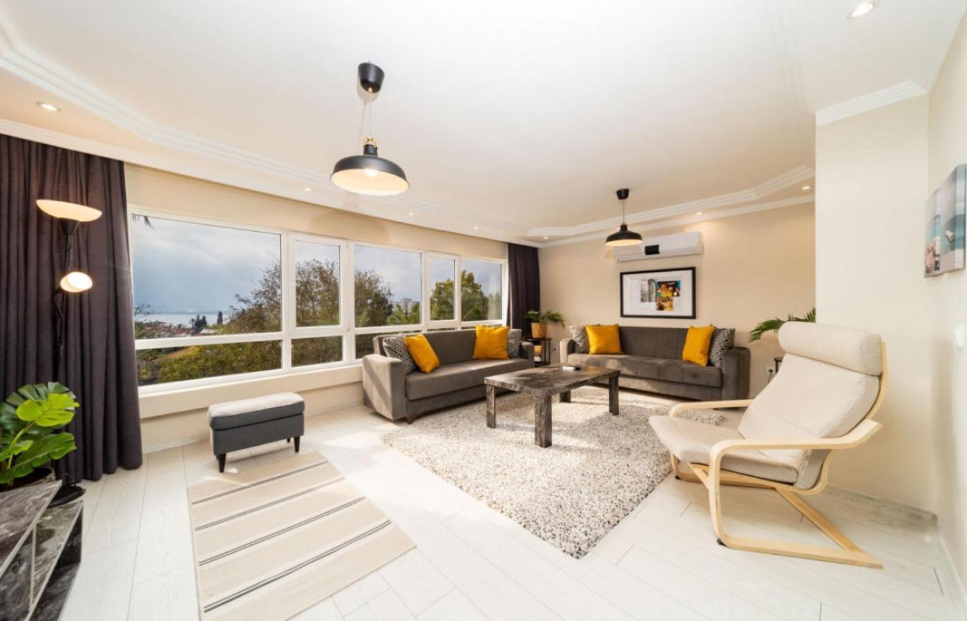 Exquisite Flat With Sea View Near Hadrian Gate Daire