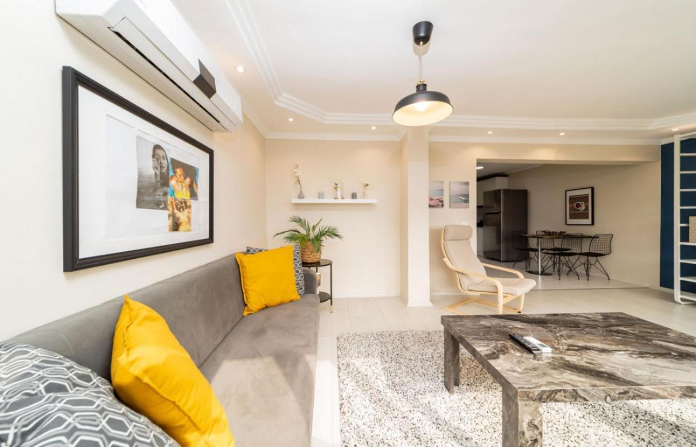 Daire Exquisite Flat With Sea View Near Hadrian Gate Antalya
